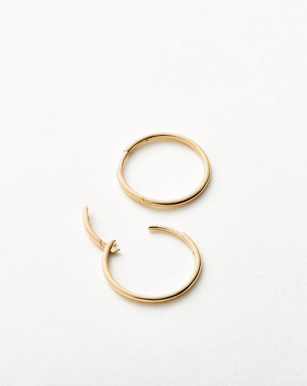 Solid Gold Classic Small Hoop Earrings