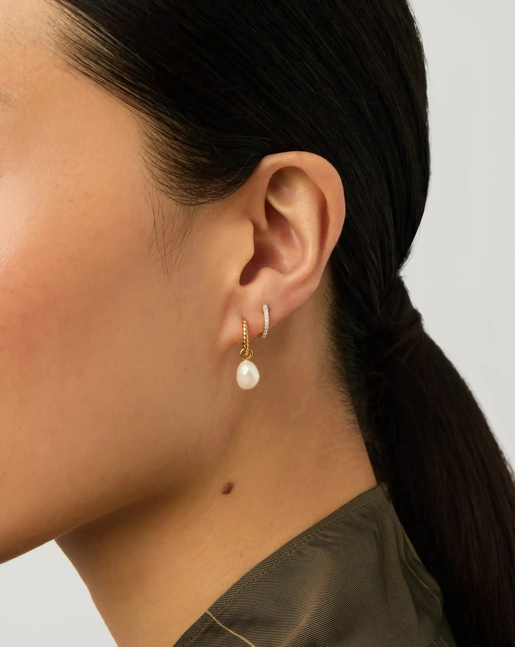 Pearl Twisted Small Drop Hoop Earrings | Gold Plated Vermeil/Pearl