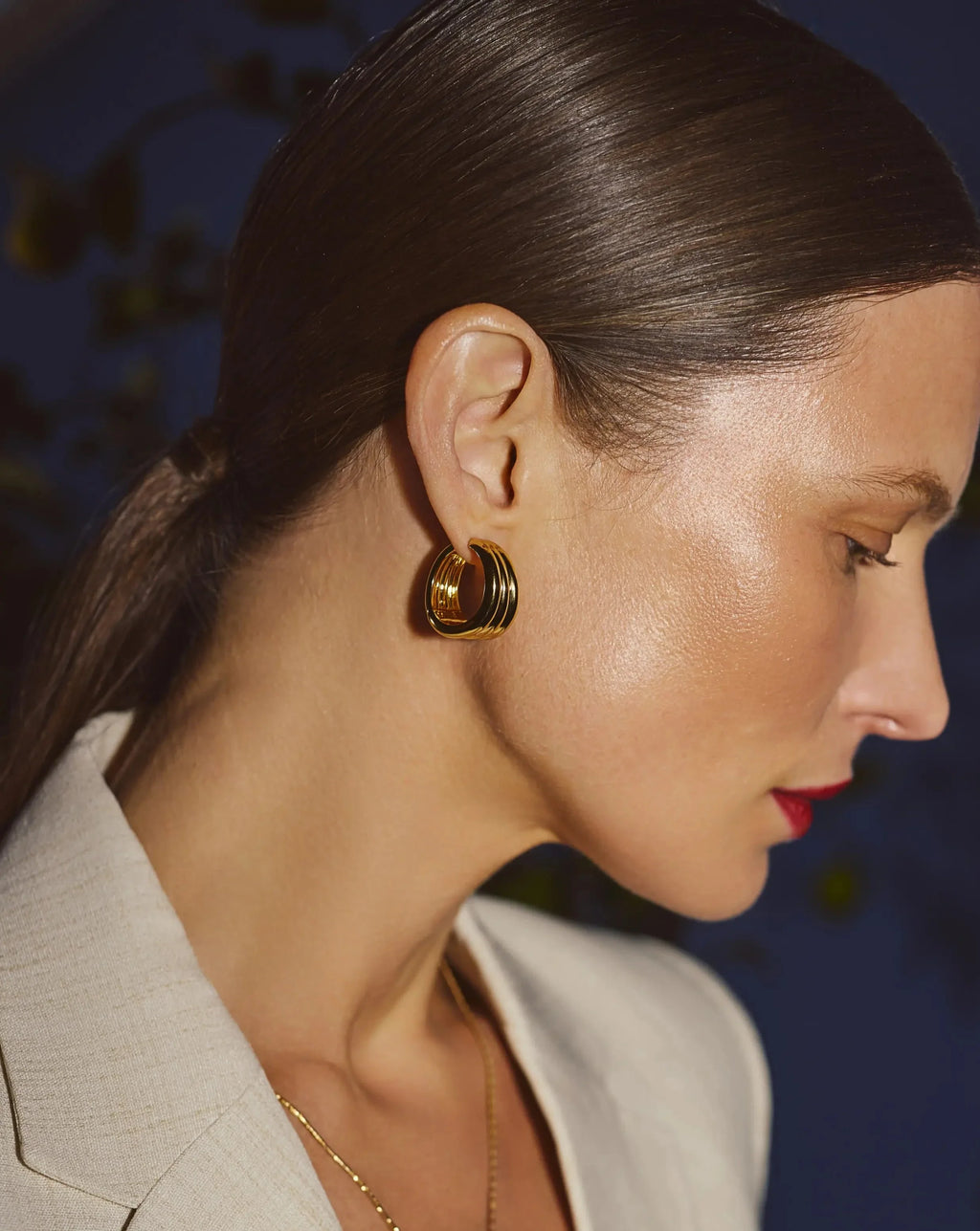 Savi Triple Ridge Medium Hoop Earrings | 18ct Gold Plated