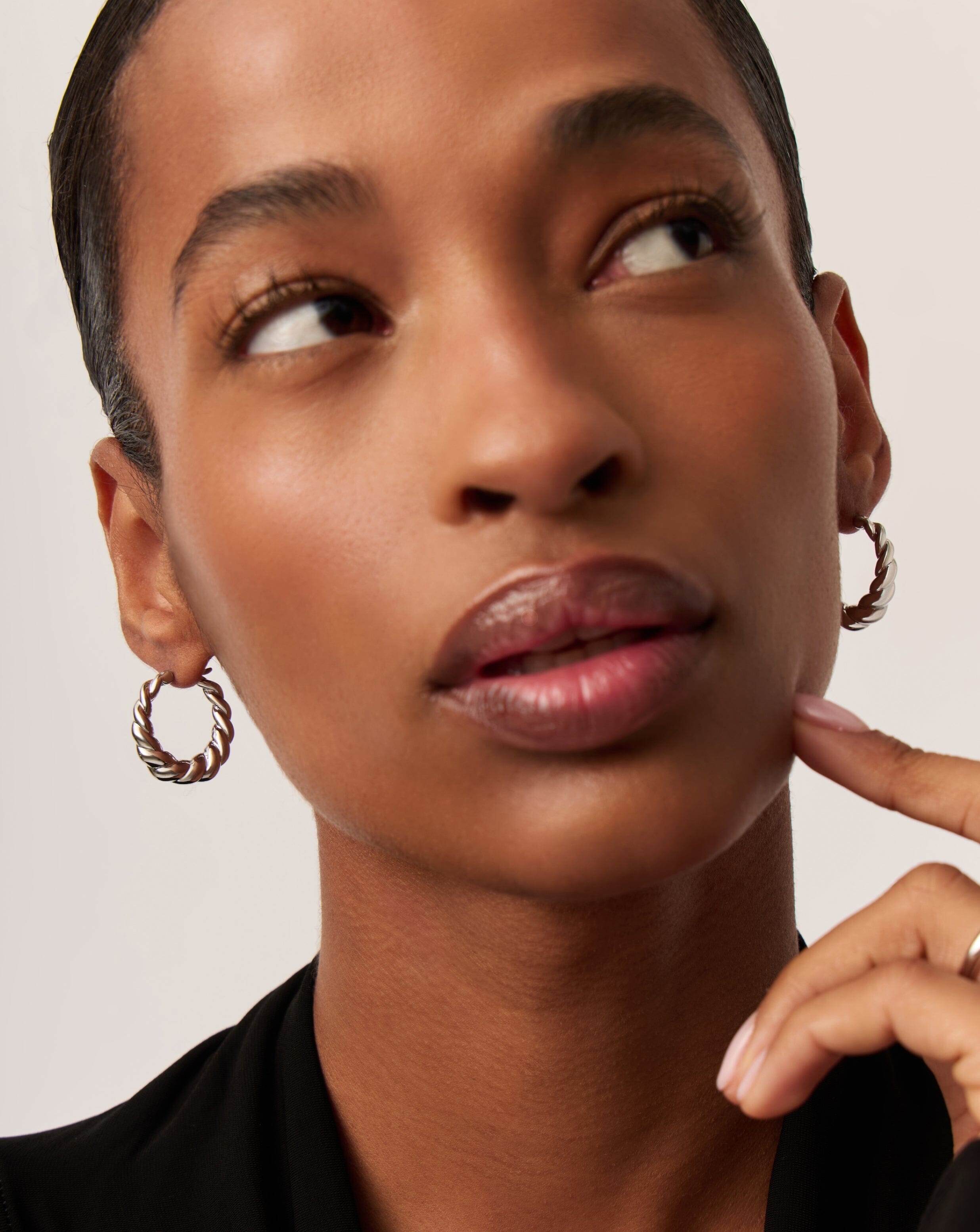 Twisted Tidal Medium Hoop Earrings | Silver Plating on Brass